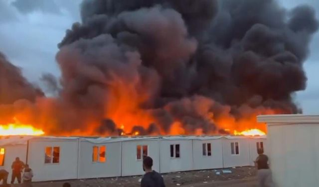 TOKİ Şantiyesinde Korkutan Yangın