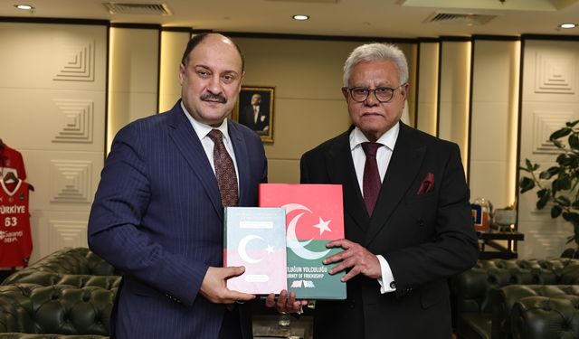 Pakistan Büyükelçisi'nden Başkan Gülpınar'a Ziyaret