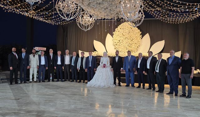 Altun ve Asoğlu ailelerinin mutlu günü