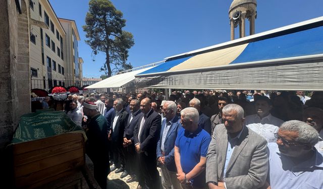 Melik son yolculuğuna uğurlandı