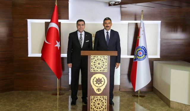 Urfa'nın yeni Cumhuriyet Başsavcısı Çakmak'tan başmüdüre ziyaret