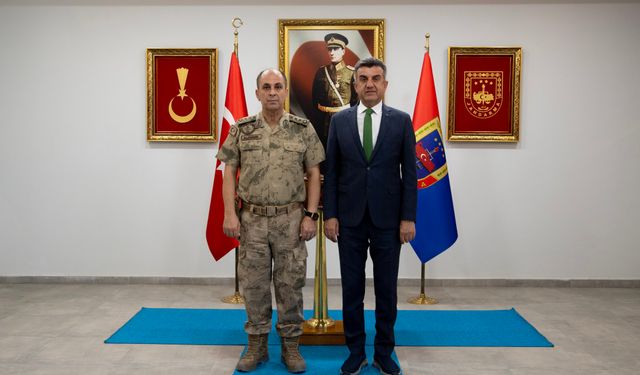 Bir ziyarette Başkan Günbegi'den geldi