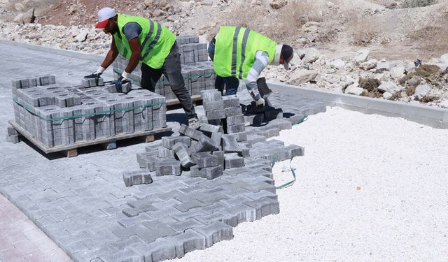 Haliliye'de ekipler dört koldan çalışıyor