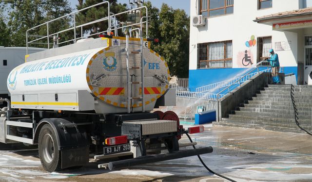 Haliliye Belediyesi okullarda kolları sıvadı