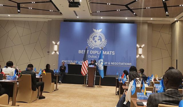 Merhum Özcan'ın kızı Türkiye'yi temsil ediyor