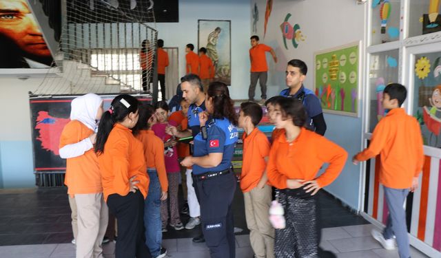 Haliliye Belediyesi ekiplerinden bilinçli tüketim semineri