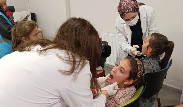 Köy Okullarında Miniklerle Buluştular