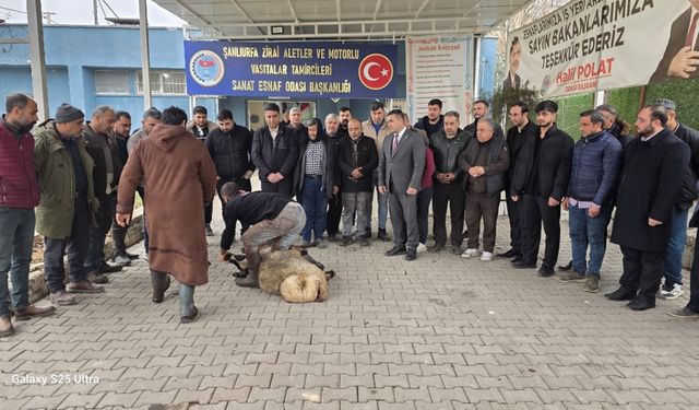 Halil Polat Mazbatasını Aldı: Esnaf Camiasından Anlamlı Dayanışma