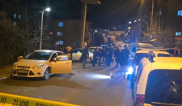 Polis, sokak ortasında bir başka polisi vurdu!