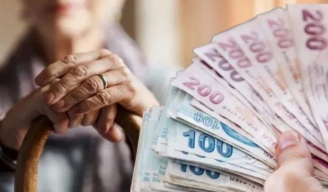 Emekli Aylığı Asgari Ücret mi Oluyor!