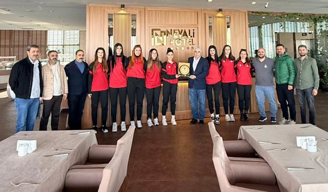 Viranşehir Kadın Voleybol Takımı’ndan Geçgel’e Teşekkür