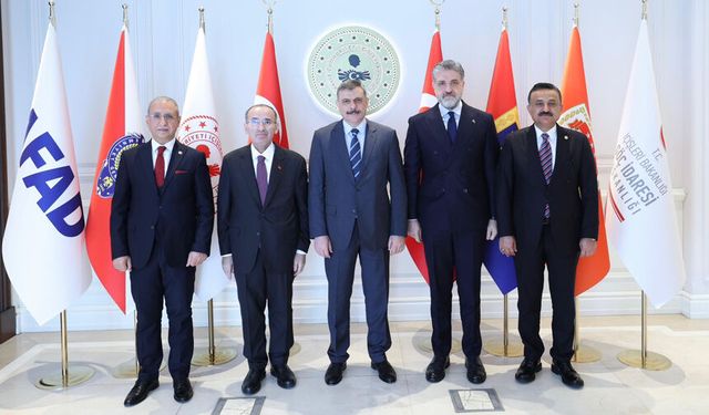 AK Partili vekillerden Bakan Çiftçi'ye hayırlı olsun ziyareti