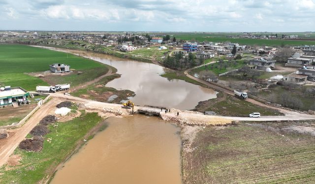 Büyükşehir, Viranşehir kırsalında sel hasarını onarıyor