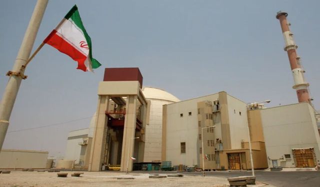 Nükleer Santrali'ne füze isabet etti