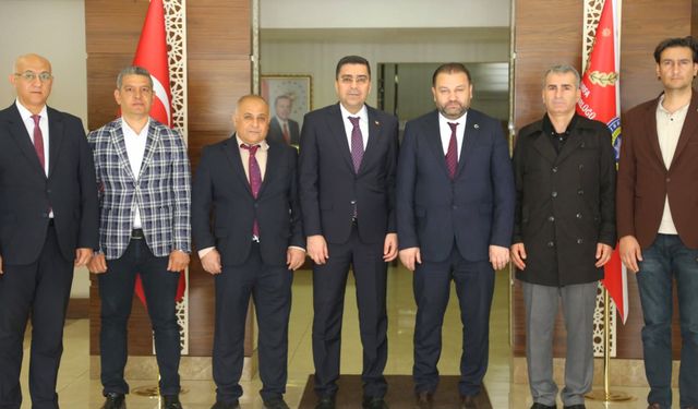 Futbolun zirvesinden Müdür Aksoy'a ziyaret