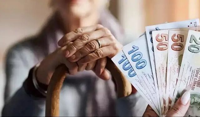 Kurban Bayramı'nda emeklilere verilecek ikramiye tutarı belli oldu