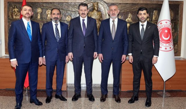 TFF ekibinden Bakan Yardımcısı Ayhan'a ziyaret