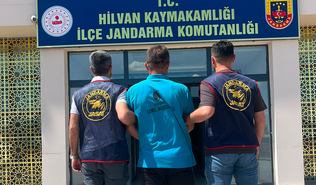 3 yıldır aranıyordu: Kılık değiştirerek saklanan firari yakalandı