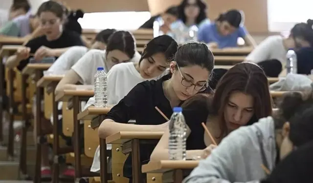 Şanlıurfa’da üniversite heyecanı: YKS’nin ilk oturumu başladı