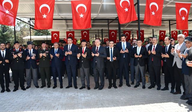 Şanlıurfa, “Şanlı” Unvanının 42. Yılını Şehitlikte Andı