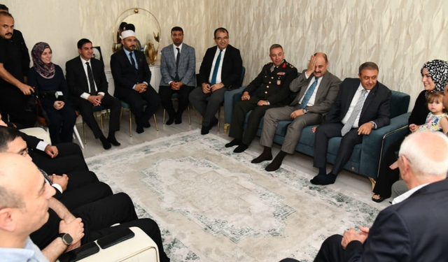 Şanlıurfa'da demokrasi nöbeti dualarla taçlandı