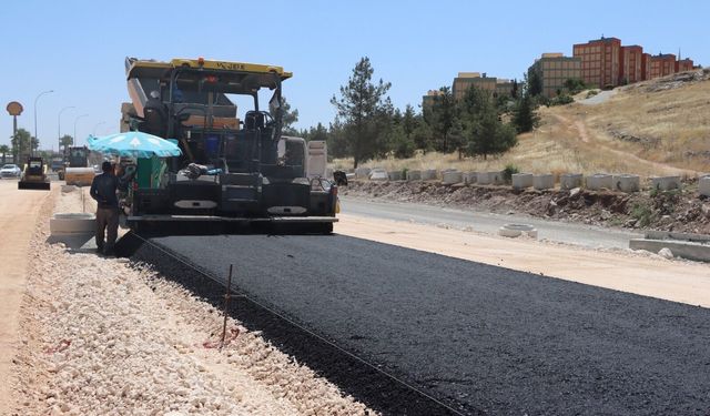Evren Sanayi bölgesinde katlı kavşağa asfalt serildi