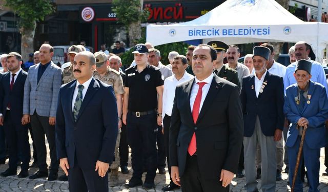 Birecik'in Kurtuluşunun 106. Yıl Dönümü Törenle Kutlandı