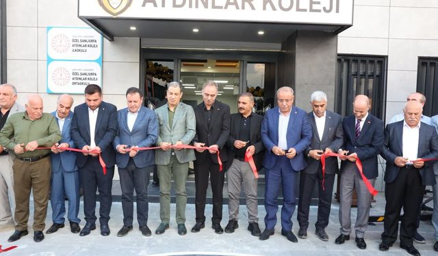 Aydınlar İlkokulu Görkemli Törenle Eğitim Hayatına Başladı