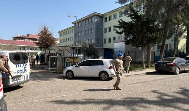 3 şehirde okulları kana bulayacaklardı! 27 kişi yakalandı