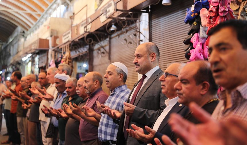 Başkan Gülpınar esnaf duasına katıldı