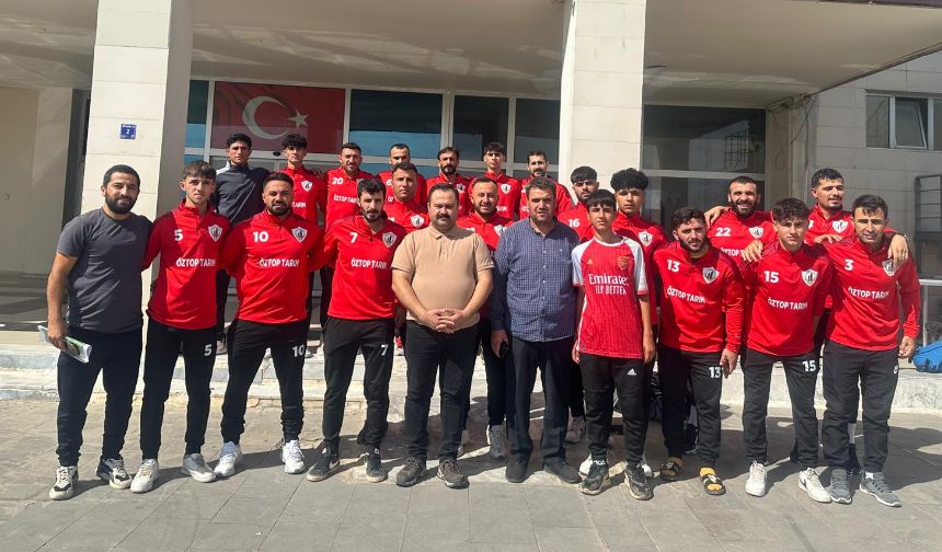 Başkan İnan futbolcularla bir araya geldi