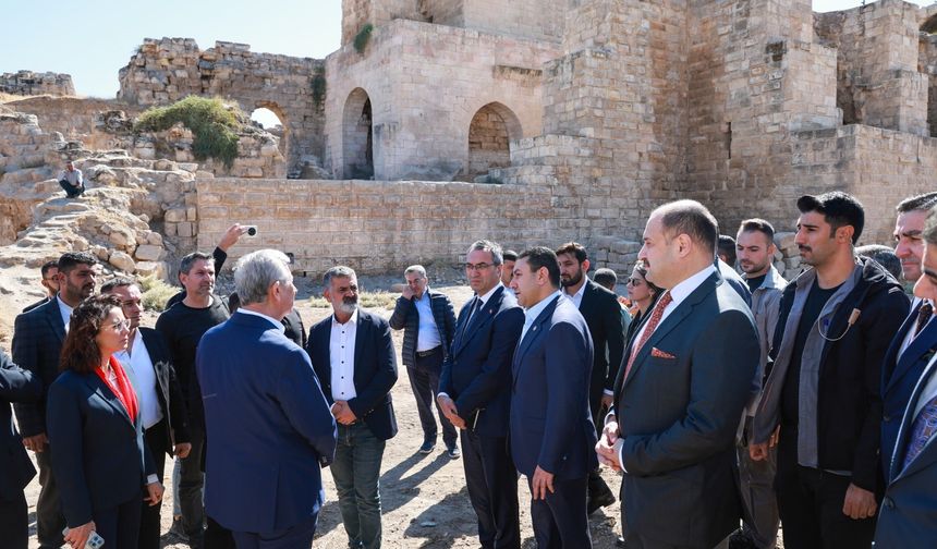 Tarihi Kentler Birliği heyeti Harran'ı gezdi