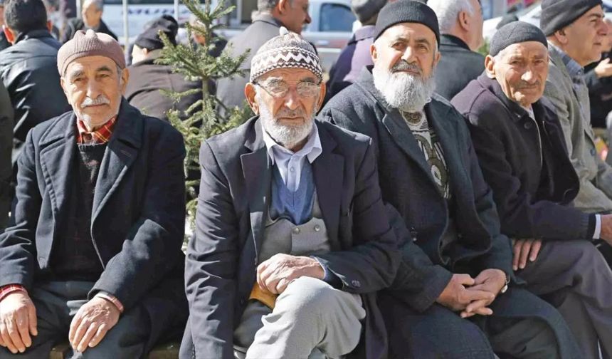 En düşük emekli maaşı ne kadar olacak?