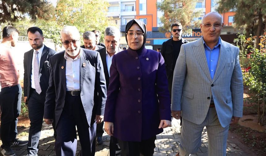 AK Parti Milletvekili Cevahir Asuman Yazmacı Viranşehir'de temaslarda bulundu