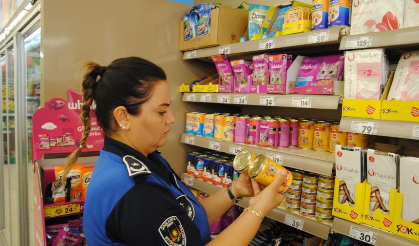 Şanlıurfa Büyükşehir Belediyesi zabıta ekipleri Zincir marketleri denetledi