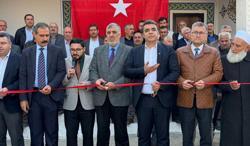 Bozova'daki cami yeniden ibadete açıldı