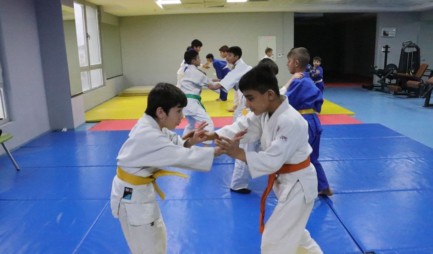 Haliliye'de yaz bitti kış sporları başladı