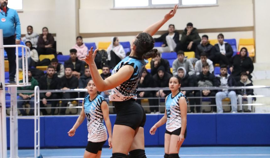 Haliliye Belediyesi kızlarda il Şampiyonu oldu