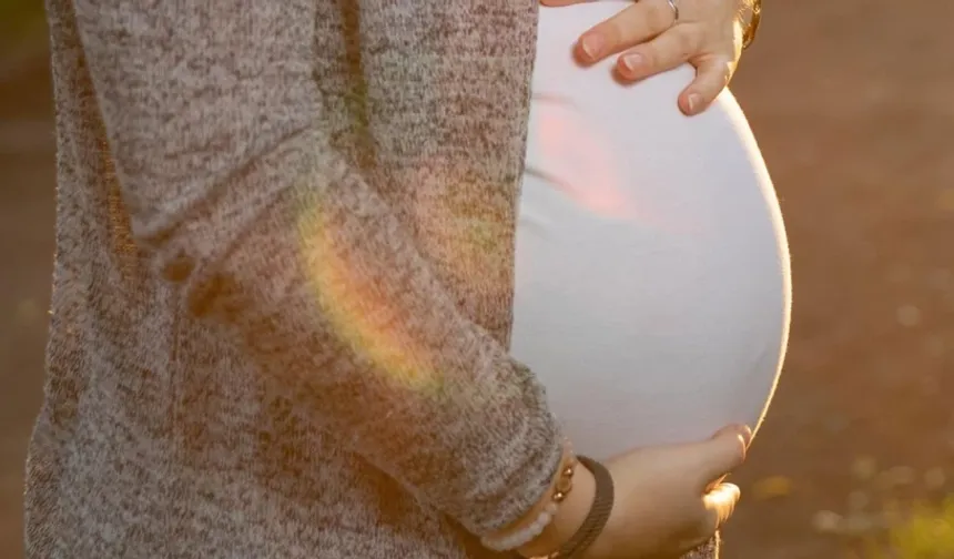 Doğum izni 24 haftaya çıkıyor: Yeni düzenlemede sona gelindi