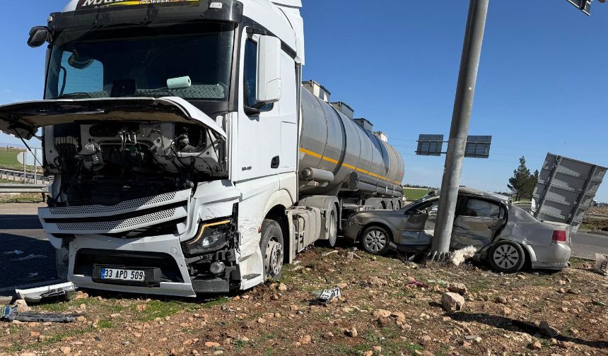 Viranşehir’de tanker ile otomobilin çarpıştığı kazada bir kişi yaralandı.