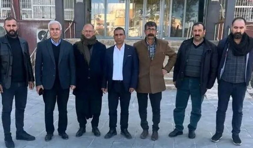Urfa'da istifa depremi! 7 meclis üyesi istifa etti