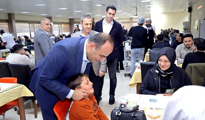 İl Sağlık Müdürü Berk, Sağlık Çalışanlarıyla İftar Programında Buluştu