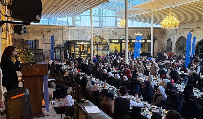 Urfa'da kadın çiftçiler iftarda buluştu