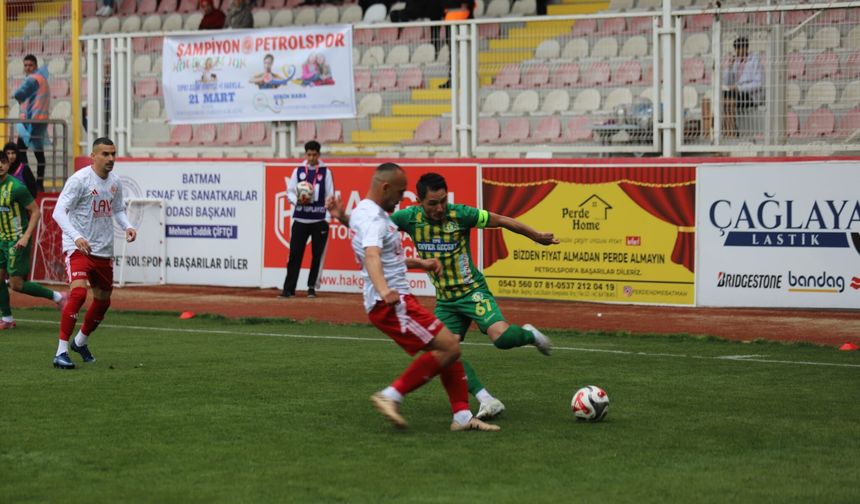 Şanlıurfaspor kaybetti, Batman zirvede farkı açtı
