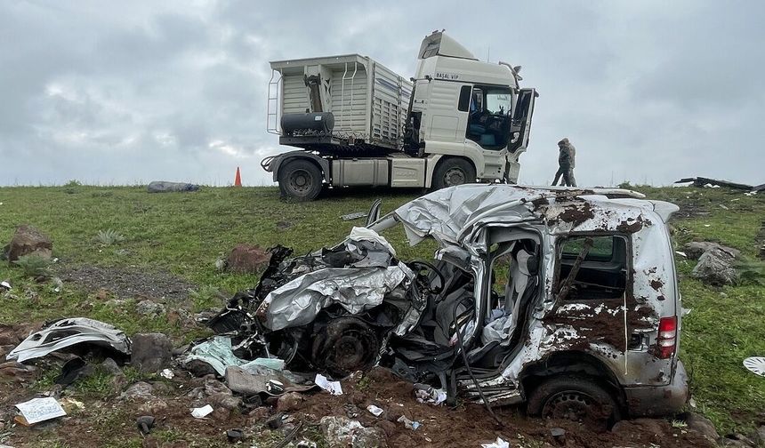 Urfa'da korkunç kaza! 2 ölü
