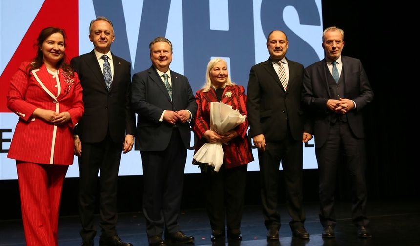Gülpınar, Viyana'da Göbeklitepe ilhamlı serginin açılışına katıldı