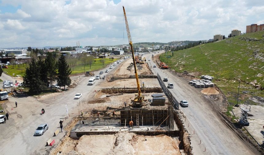 Evren Sanayi Sitesi’nde Katlı Köprülü Kavşak Projesi hızla ilerliyor