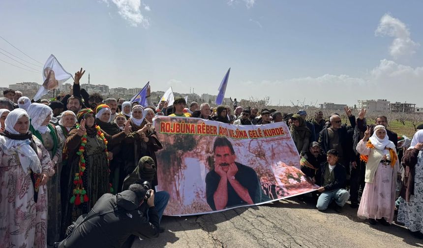 Binlerce kişi yine Öcalan'ın köyüne akın etti