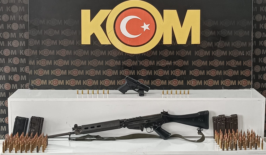 Şanlıurfa’da kaçak silah operasyonunda cephanelik ortaya çıktı