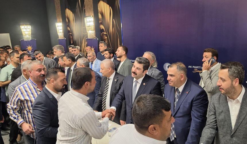 AK Parti Şanlıurfa'da bayramlaşmaya yoğun ilgi